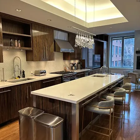 Posh 4 Bedroom Times Square Penthouse With Private Rooftop